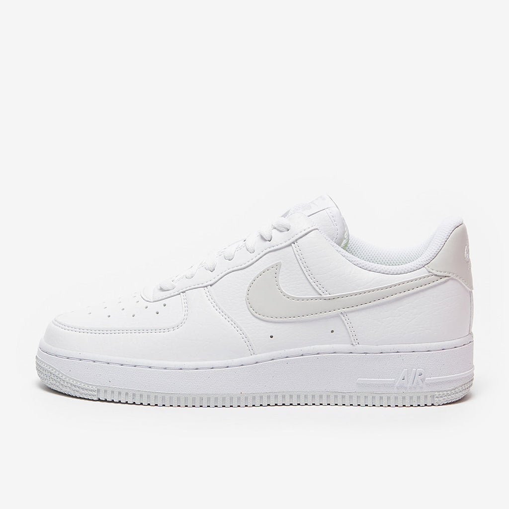 Nike Sportswear Womens Air Force 1 '07 NN