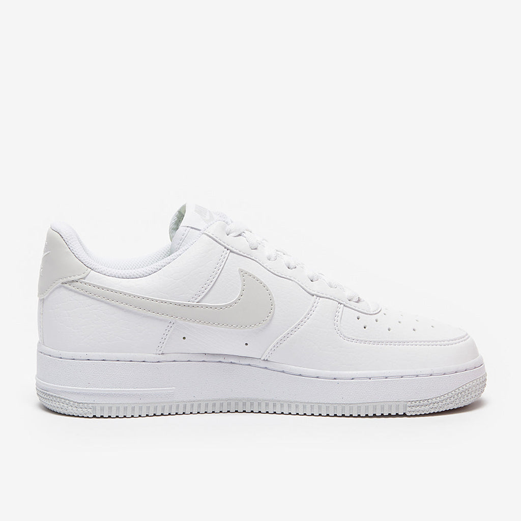 Nike Sportswear Womens Air Force 1 '07 NN