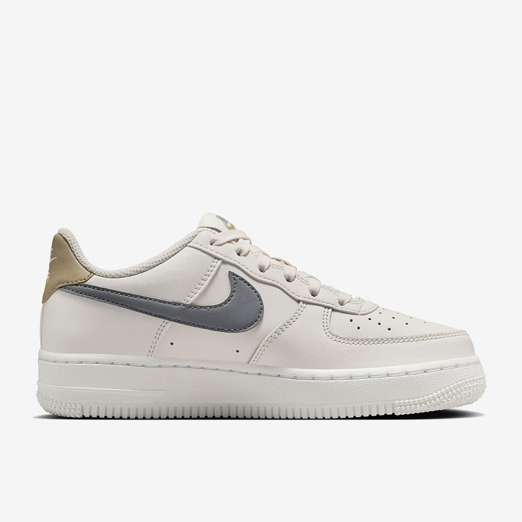 Nike Sportswear Older Kids Air Force 1 (GS)