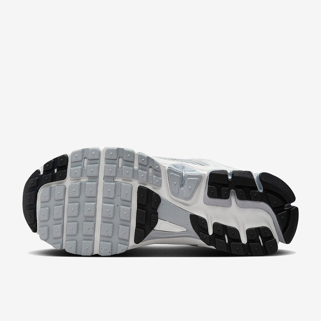 Nike Sportswear Older Kids Vomero 5 (GS)