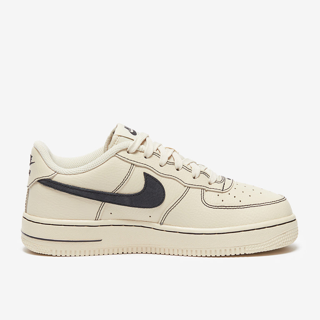 Nike Sportswear Older Kids Air Force 1 LV8 (GS)