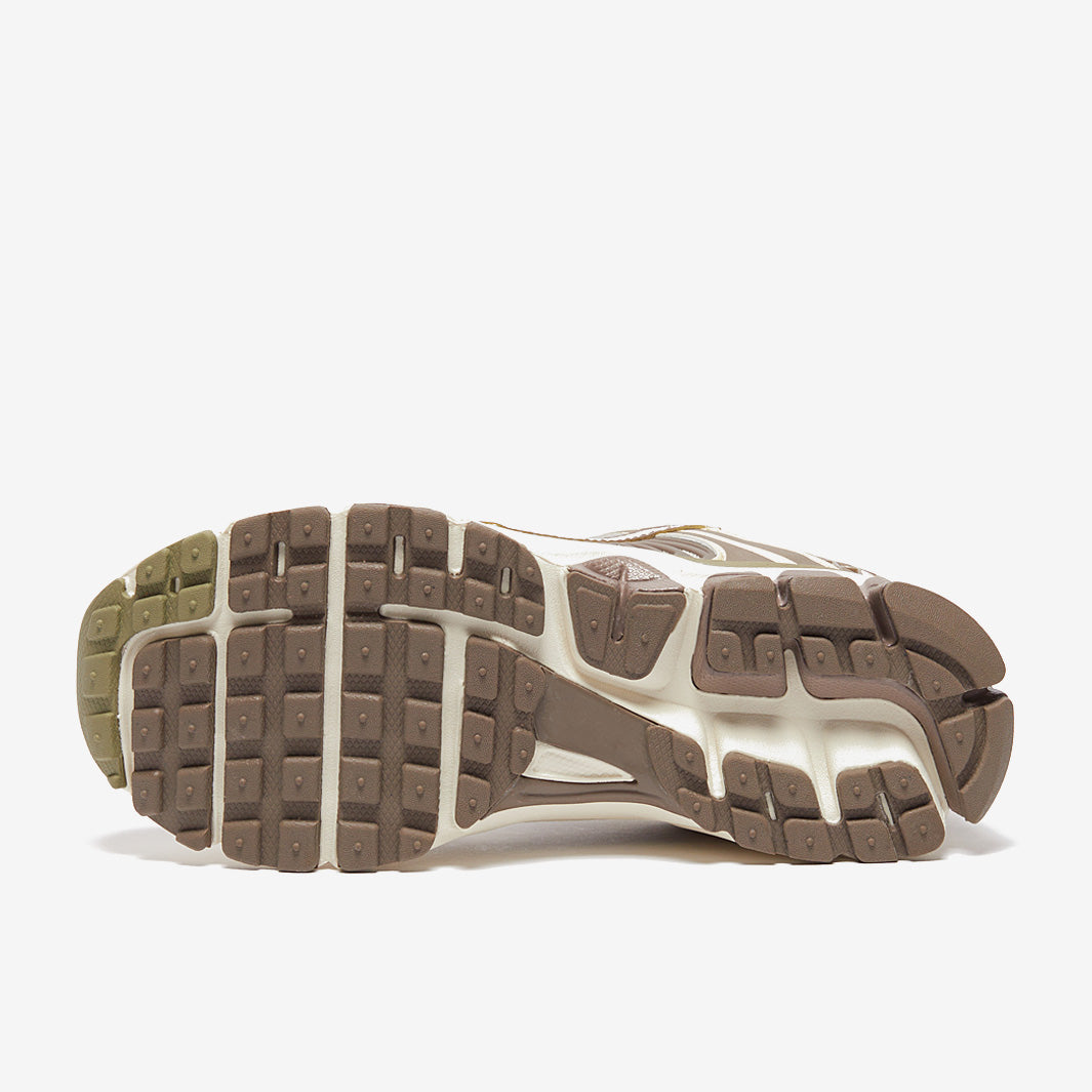 Nike Sportswear Older Kids Nike Vomero 5 (GS)