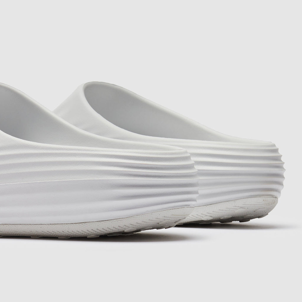 Nike Sportswear ReactX Rejuven8 Slides