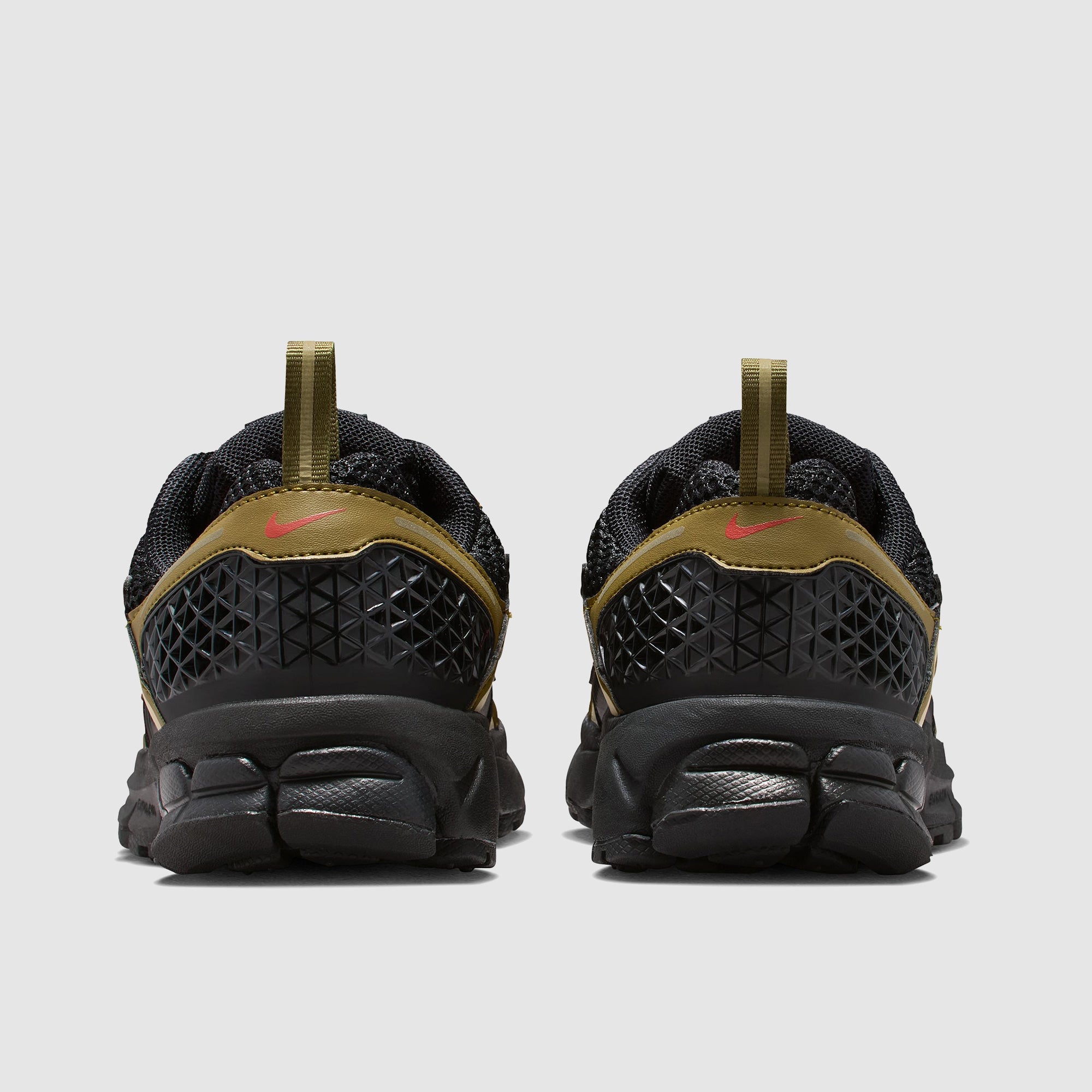 Nike Sportswear Older Kids Vomero 5 (GS)