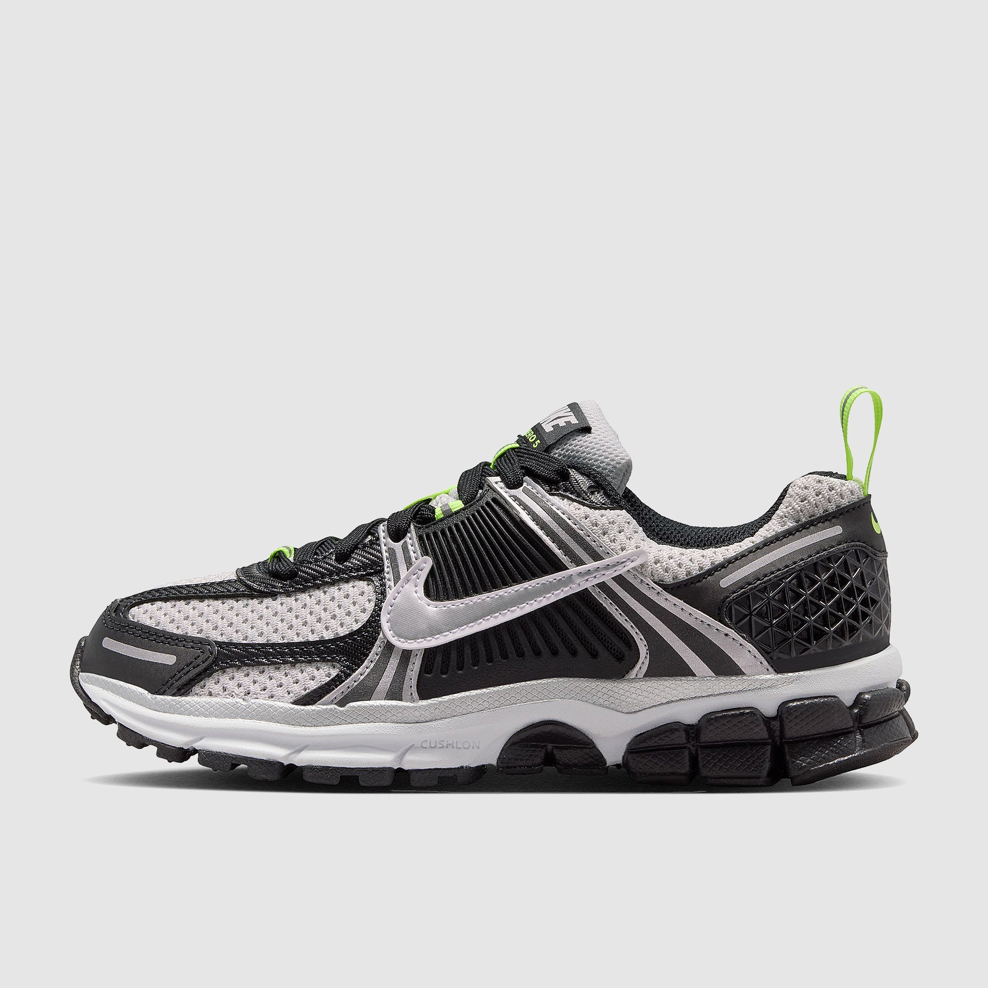 Nike Sportswear Older Kids Vomero 5 (GS)