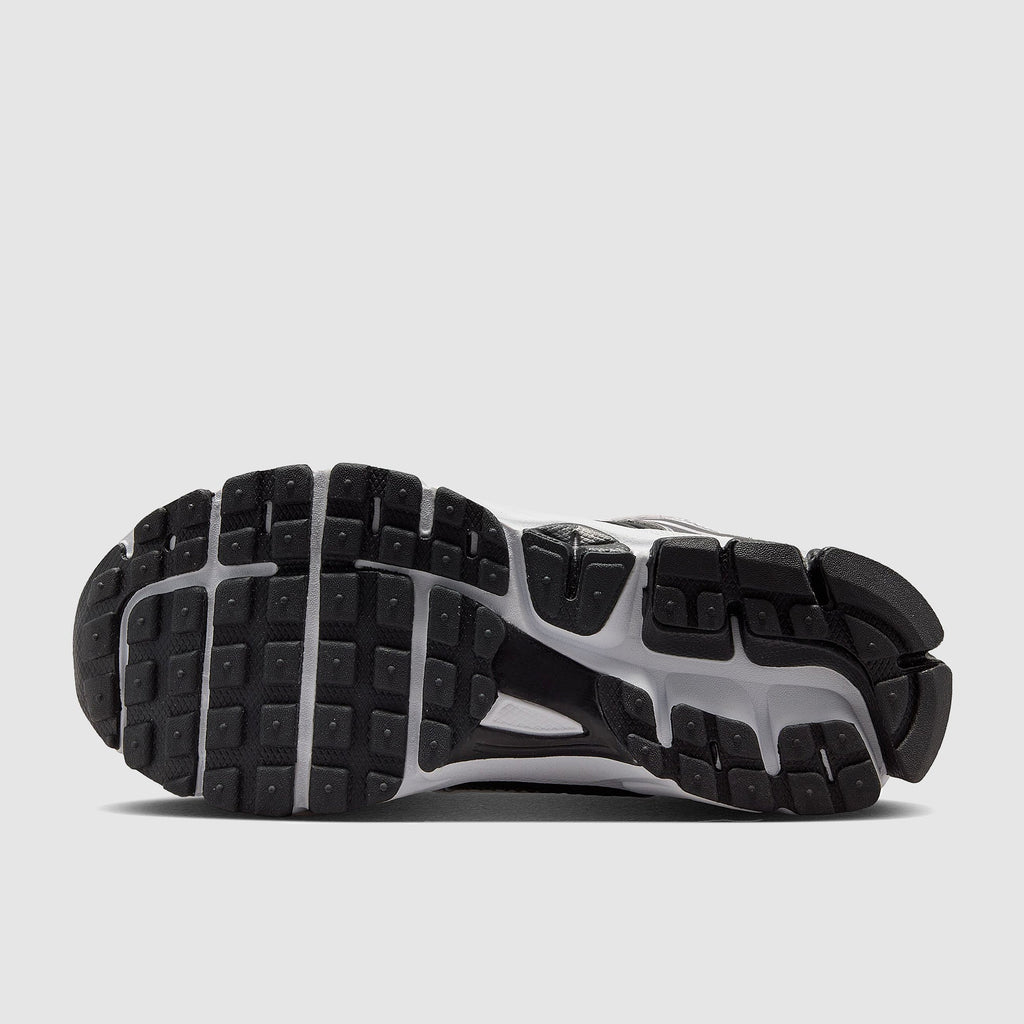 Nike Sportswear Older Kids Vomero 5 (GS)