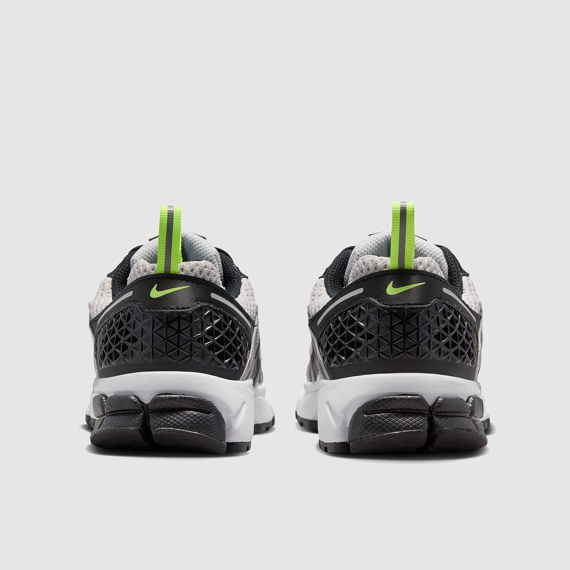 Nike Sportswear Older Kids Vomero 5 (GS)