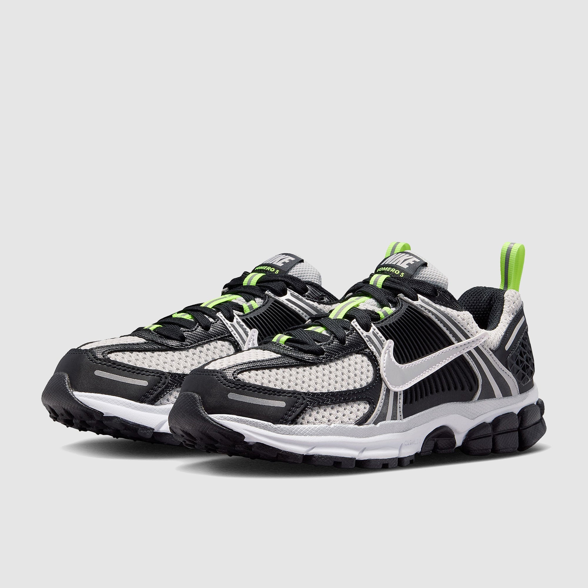 Nike Sportswear Older Kids Vomero 5 (GS)