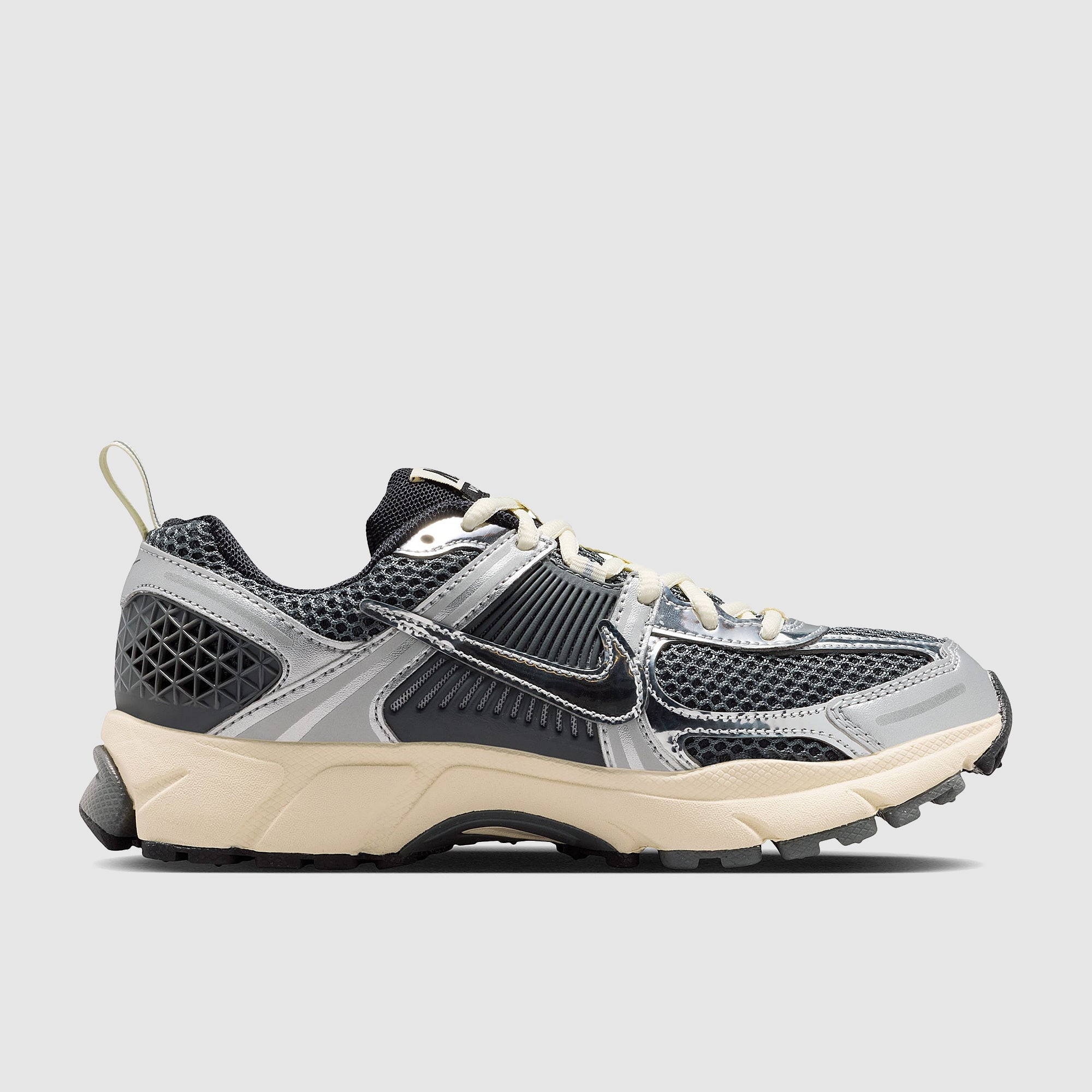 Nike Sportswear Older Kids Vomero 5 (GS)