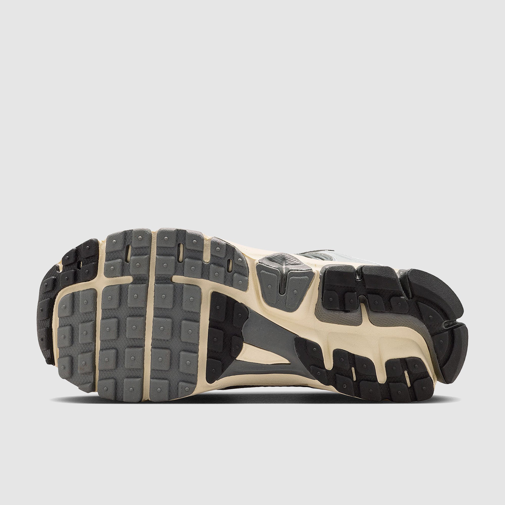 Nike Sportswear Older Kids Vomero 5 (GS)