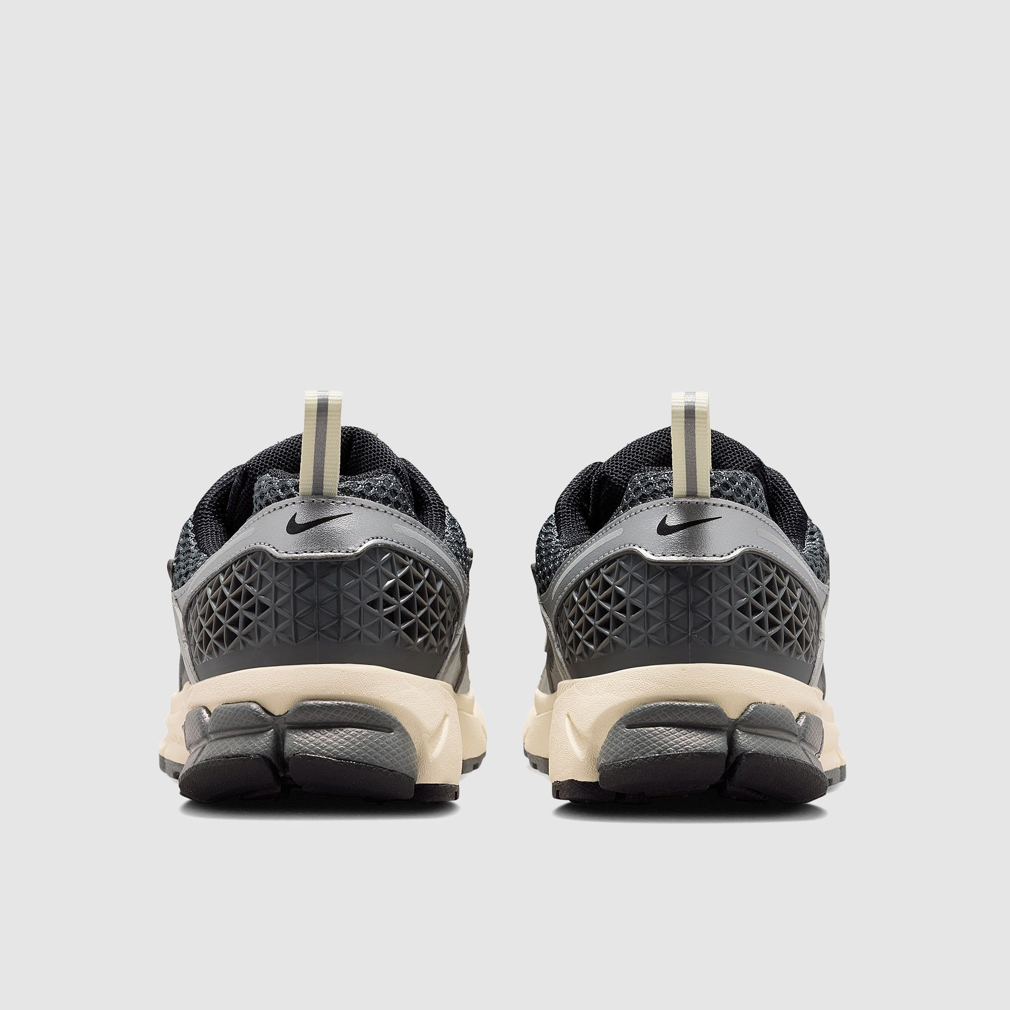 Nike Sportswear Older Kids Vomero 5 (GS)