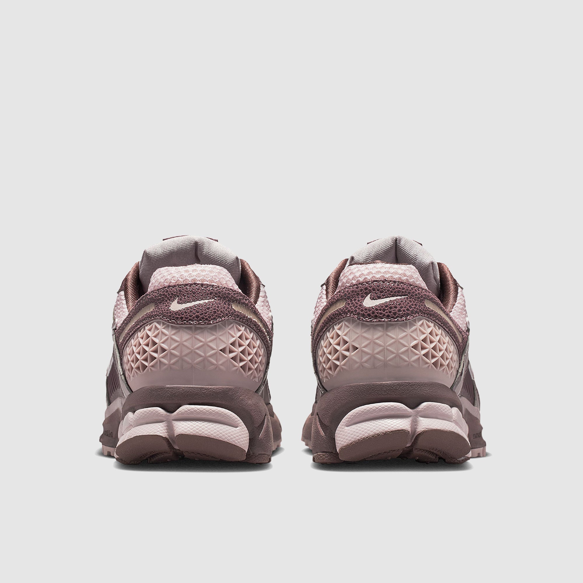 Nike Sportswear Womens Zoom Vomero 5