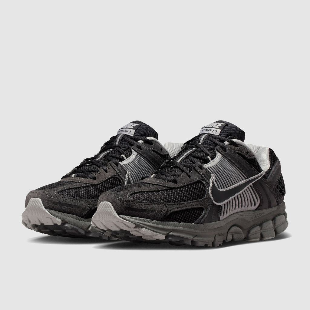 Nike Sportswear Zoom Vomero 5