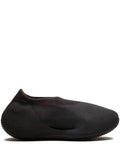 adidas Yeezy Knit Rnr ?ade Onyx?Sneakers — Black — Size US M 3.5 - US W 5 — Front View
