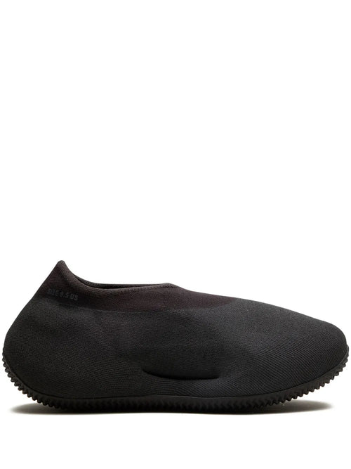 adidas Yeezy Knit Rnr ?ade Onyx?Sneakers — Black — Size US M 3.5 - US W 5 — Front View