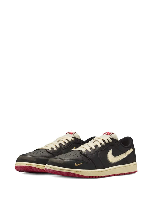 Air Jordan 1 Black/Varsity Red Sneakers — Off-White — Size US M 6.5 - US W 8 — Side View