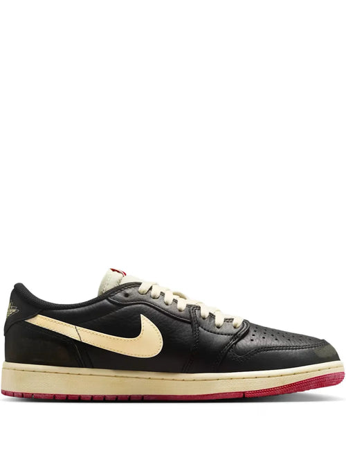Air Jordan 1 Black/Varsity Red Sneakers — Off-White — Size US M 6.5 - US W 8 — Front View