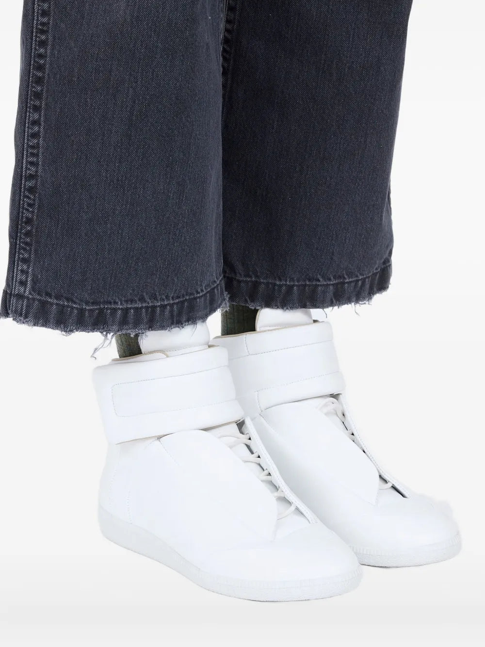 Maison Margiela Future — White — Size US M 3.5 - US W 5 — Detail View