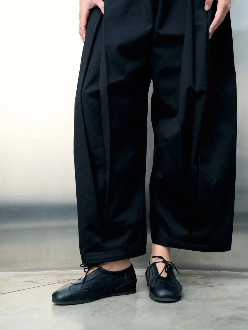 HOMIES Jenek Lace-Up Trainers — Black — Size US M 3.5 - US W 5 — Top View