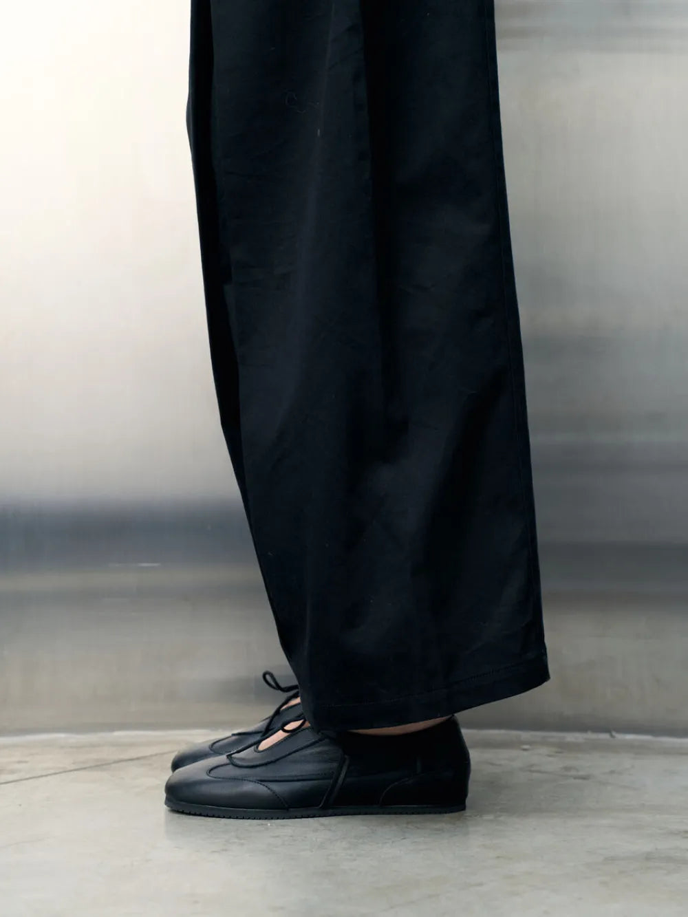 HOMIES Jenek Lace-Up Trainers — Black — Size US M 3.5 - US W 5 — Detail View