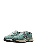 Nike V5 Rnr Mesh Low-Top — Green — Size US M 3.5 - US W 5 — Front View